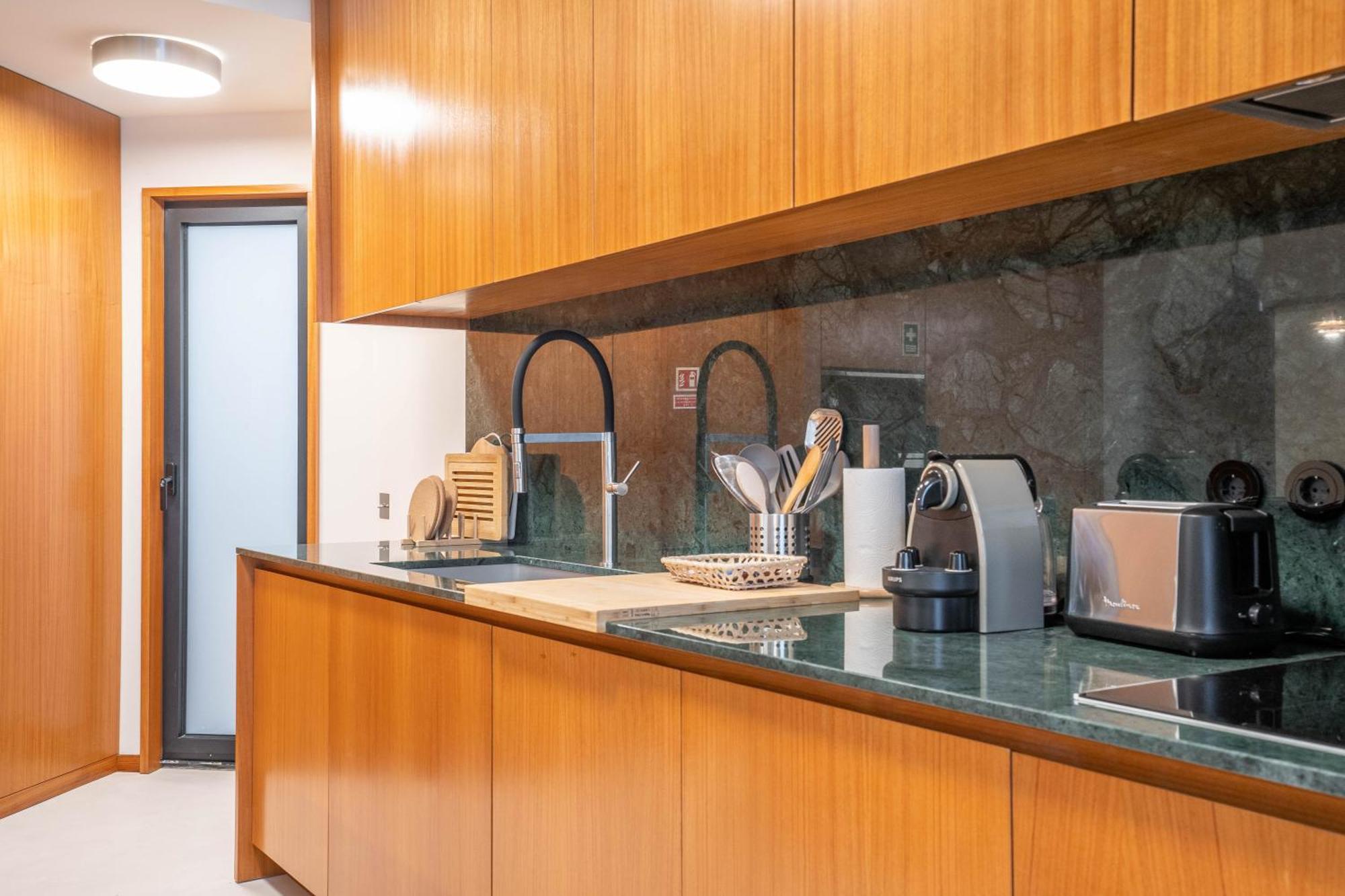 Sublime Downtown Retreat By Elsa Apartamento Porto Exterior foto