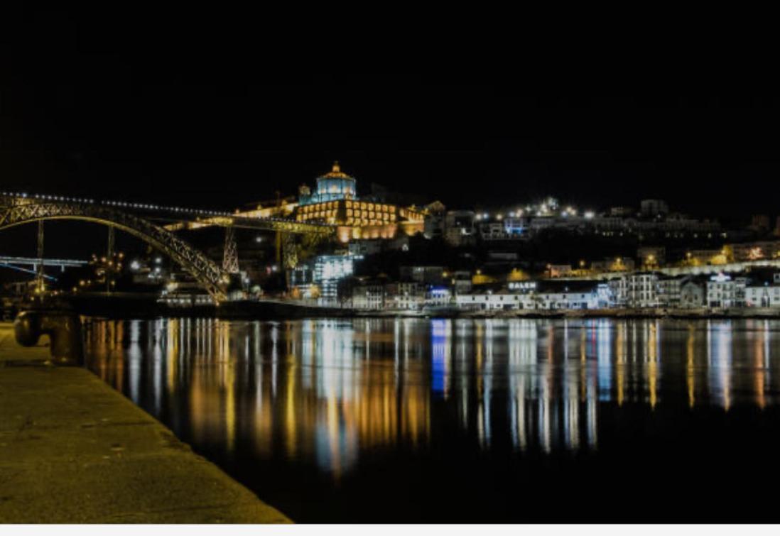 Sublime Downtown Retreat By Elsa Apartamento Porto Exterior foto